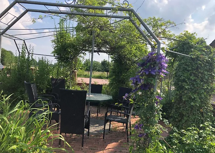 Feldjahns-ferienwohnung Апартаменты *